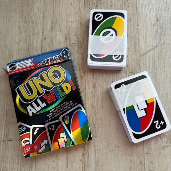 Lot of 8 family card games and trivia games Uno, Skip-Bo, Phase 10, Scrabble Sla - Picture 4 of 7